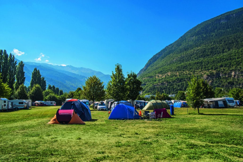 FS1_4570_Campingplatz_4c_Wiese gru╠êner